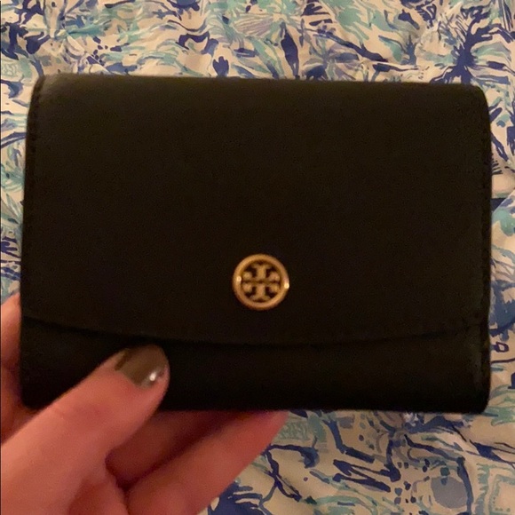 ⭐️SOLD⭐️ NWOT Tory Burch Robinson Trifold Wallet - Picture 5 of 8